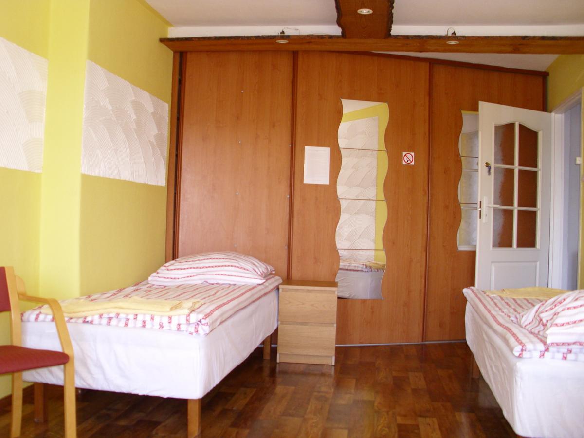 Pokoje Goscinne Irene Poznan Exterior photo